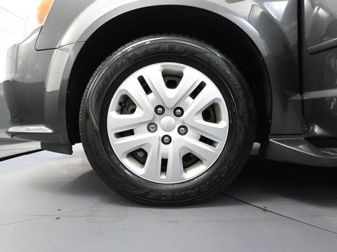 Used 2017 Dodge Grand Caravan SE w/ Power Window Group image 19