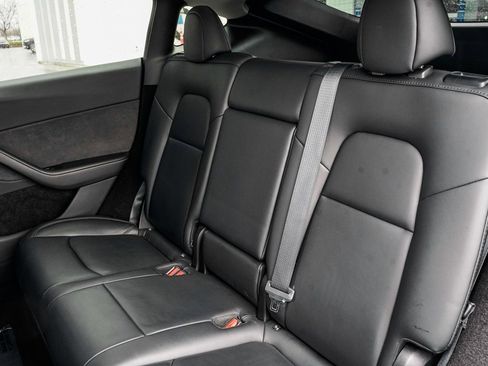 Used 2023 Tesla Model Y Long Range image 16