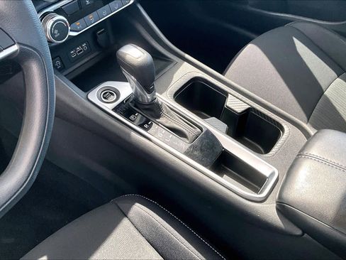 Certified 2024 Nissan Sentra SV image 16