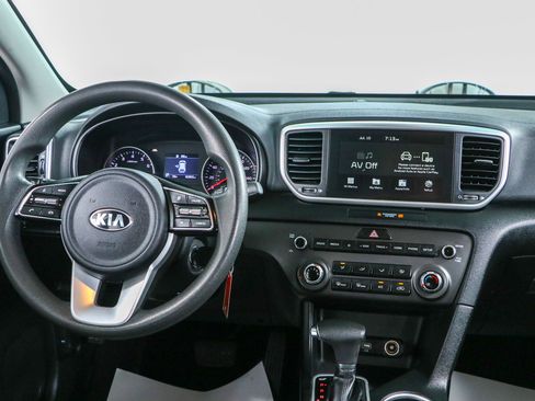 Used 2022 Kia Sportage LX FWD image 17