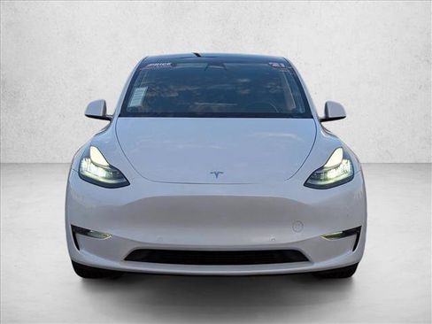 Used 2021 Tesla Model Y Long Range AWD/4WD image 2