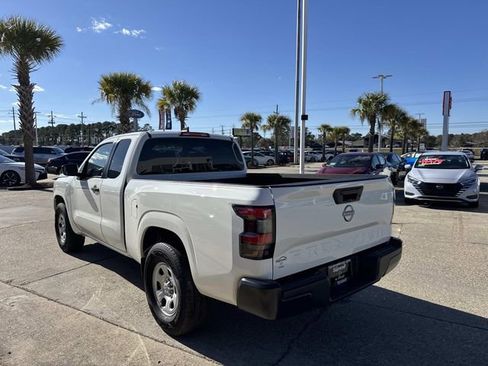 Used 2024 Nissan Frontier S w/ S Utility Package image 4