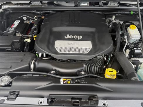 Used 2017 Jeep Wrangler Sport w/ Quick Order Package 24S AWD/4WD image 26