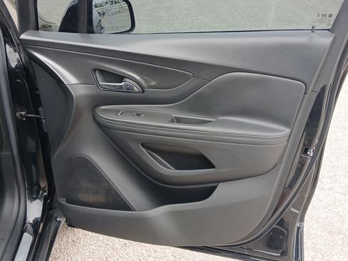 Used 2017 Buick Encore Essence FWD image 42