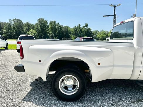 Used 1999 Ford F350 2WD Crew Cab DRW Super Duty image 46