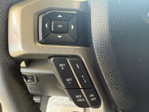 Used 2015 Ford F150 Platinum w/ Equipment Group 701A Luxury image 24