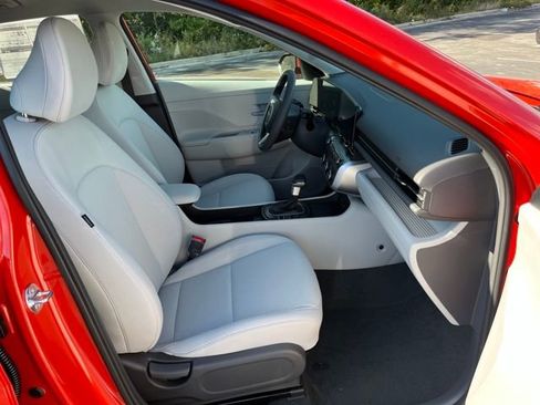 New 2026 Hyundai Kona SE AWD/4WD image 16