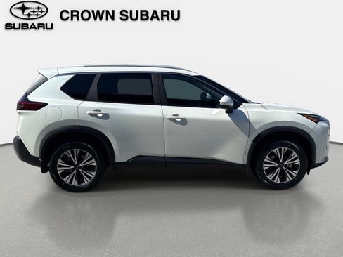 Used 2023 Nissan Rogue SV w/ SV Premium B Package FWD image 3