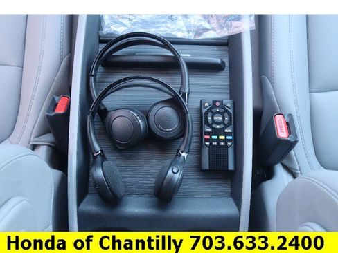 Certified 2018 Honda Odyssey Touring image 41