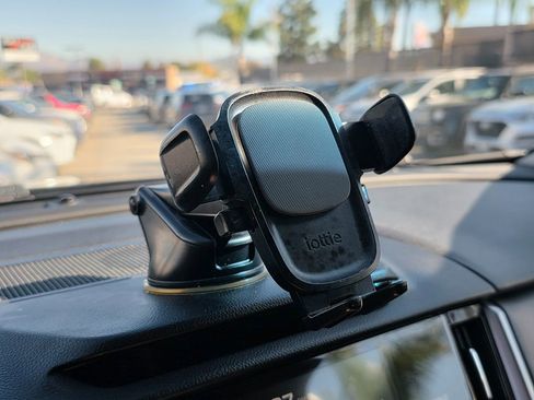 Used 2022 Subaru Outback Limited image 40