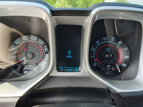 Used 2010 Chevrolet Camaro SS RWD image 23