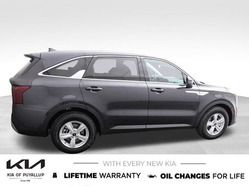 New 2026 Kia Sorento LX FWD image 4