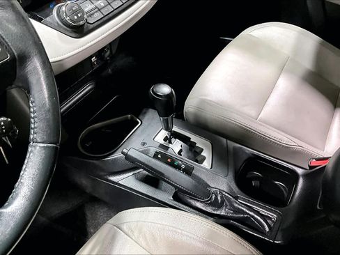 Used 2016 Toyota RAV4 XLE image 17