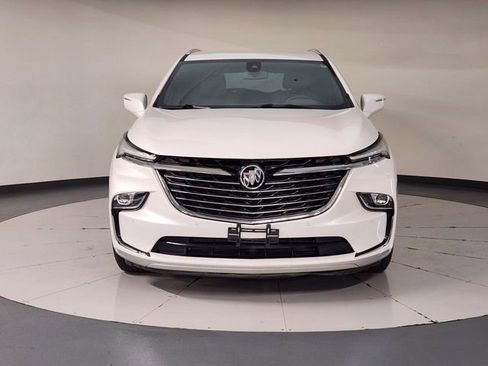 Used 2022 Buick Enclave Essence w/ Trailering Package, 5000 lbs. FWD image 9