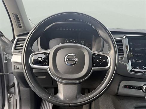 Used 2018 Volvo XC90 T5 Momentum w/ Convenience Package image 13