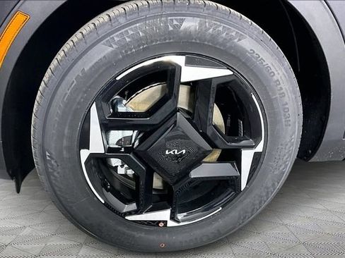 New 2026 Kia Sportage EX image 13