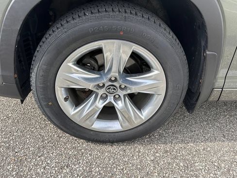 Used 2017 Toyota Highlander Limited w/ Protection Package #3 AWD/4WD image 47