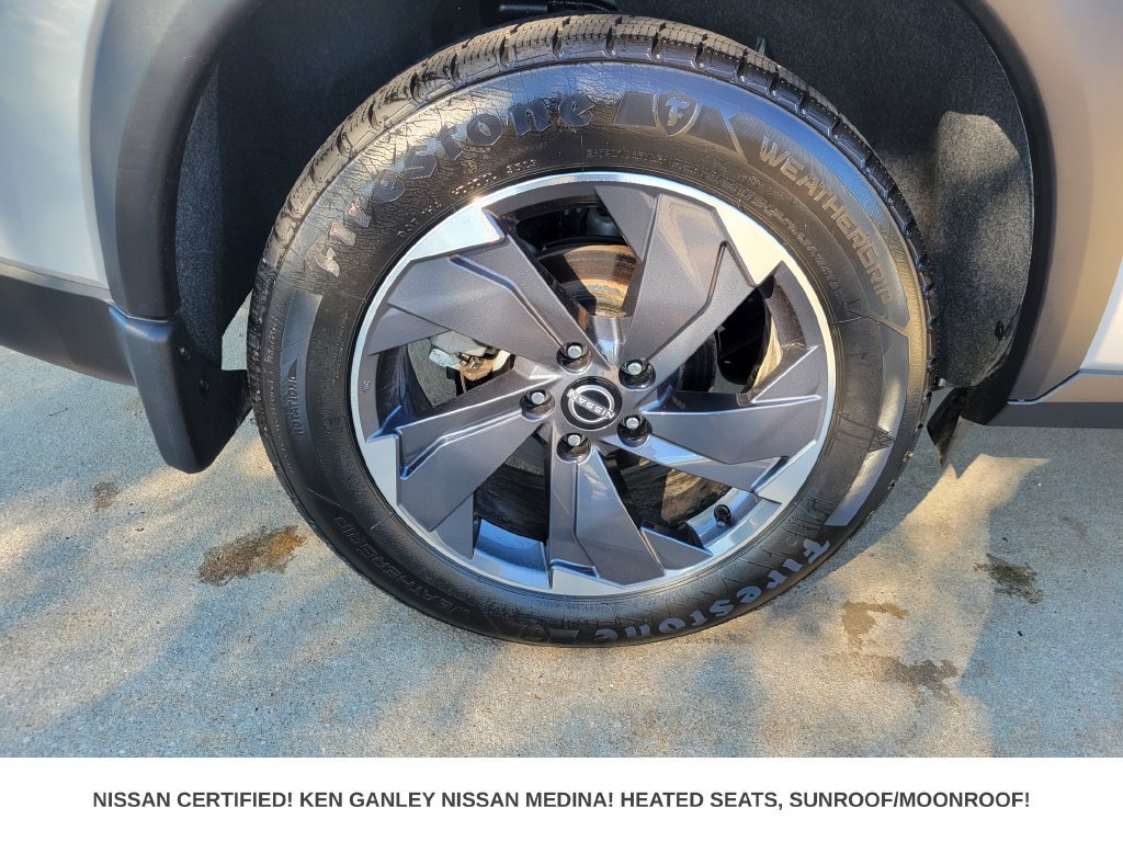 Certified 2024 Nissan Rogue SV w/ SV Premium Package AWD/4WD image 21