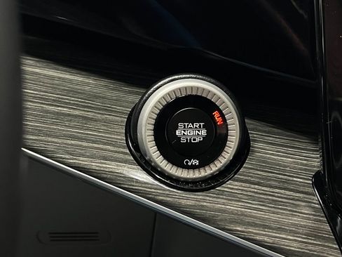 Used 2022 Jeep Wagoneer Series III w/ Premium Group I image 23