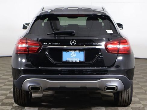 Used 2020 Mercedes-Benz GLA 250 4MATIC image 12