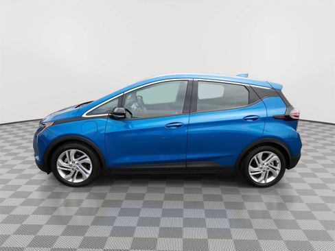 Used 2023 Chevrolet Bolt LT FWD image 8