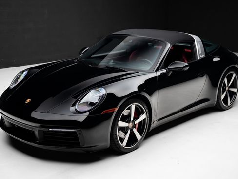 Used 2021 Porsche 911 Targa 4S AWD/4WD image 5