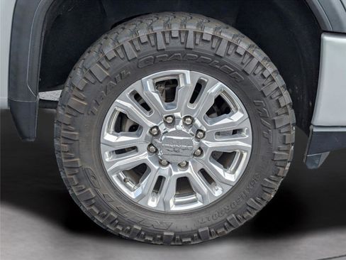 Used 2020 GMC Sierra 2500 Denali w/ Denali Ultimate Package image 39