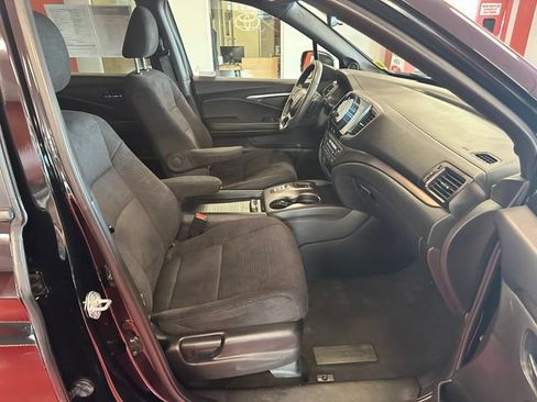 Used 2022 Honda Pilot Sport image 16