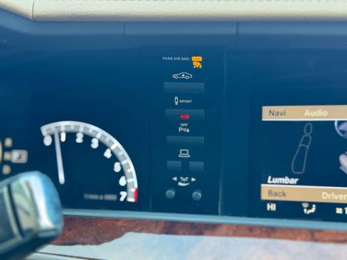 Used 2012 Mercedes-Benz S 550 S 550 4MATIC Sedan 4D image 24