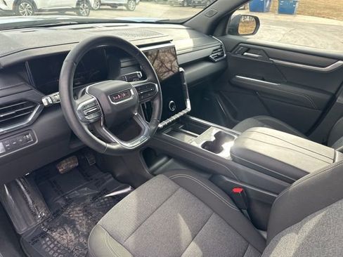 Used 2025 GMC Acadia Elevation image 35