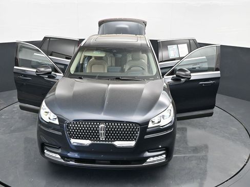 Used 2023 Lincoln Aviator Reserve w/ Equipment Group 201A AWD/4WD image 38