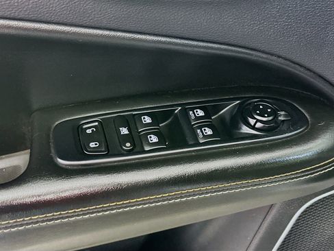 Used 2017 Jeep Compass Sport AWD/4WD image 18