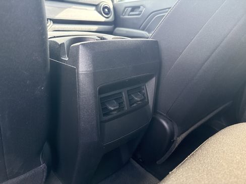 Used 2025 Chevrolet Colorado Trail Boss AWD/4WD image 18