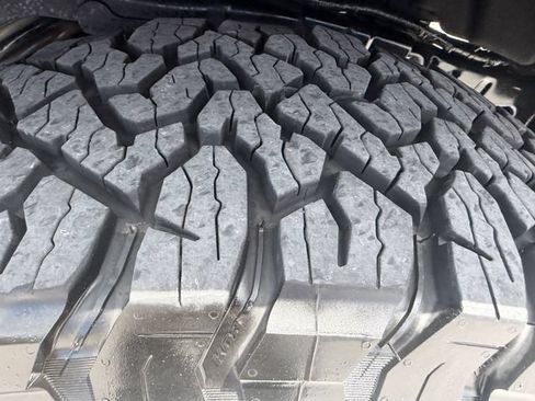 Used 2025 Ford Bronco Badlands AWD/4WD image 33