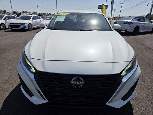 Used 2023 Nissan Altima 2.5 SV FWD image 8