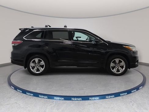 Used 2016 Toyota Highlander Limited Platinum AWD/4WD image 5