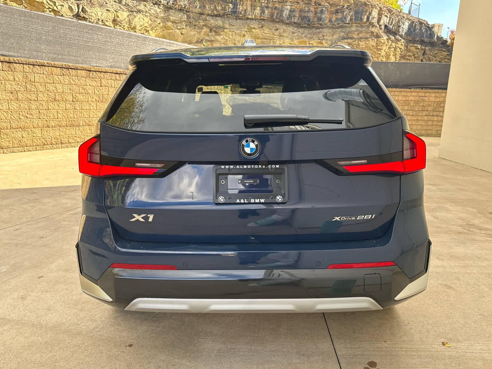Used 2026 BMW X1 xDrive28i w/ Convenience Package AWD/4WD image 4
