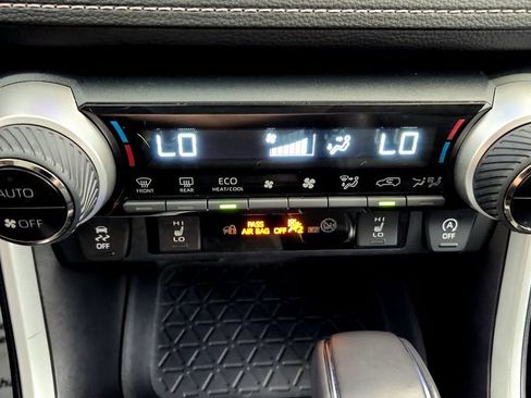 Used 2023 Toyota RAV4 XLE Premium AWD/4WD image 31