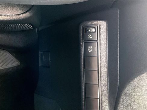 Used 2024 Toyota Corolla LE image 33