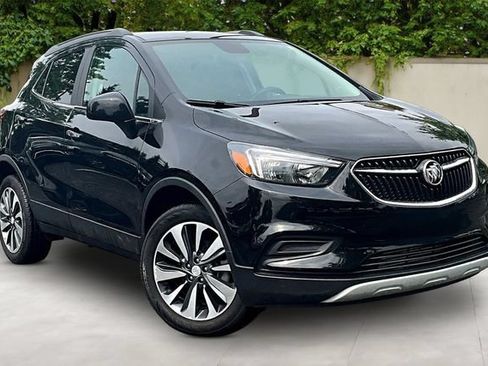 Used 2022 Buick Encore Preferred w/ Safety Package AWD/4WD image 3