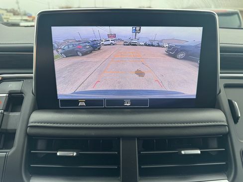 Used 2021 Chevrolet Tahoe Z71 w/ Rear Media and Nav Package image 27