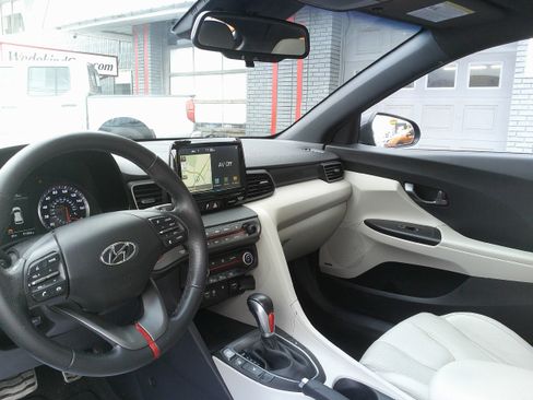 Used 2019 Hyundai Veloster Turbo Ultimate image 18
