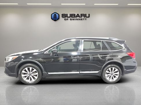 Used 2018 Subaru Outback 3.6R Touring w/ Protection Package #1 AWD/4WD image 2