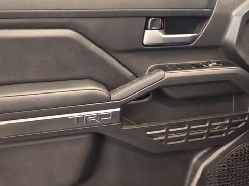 Used 2024 Toyota Tacoma TRD Off-Road image 10
