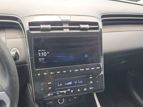 Certified 2023 Hyundai Tucson Limited FWD image 17