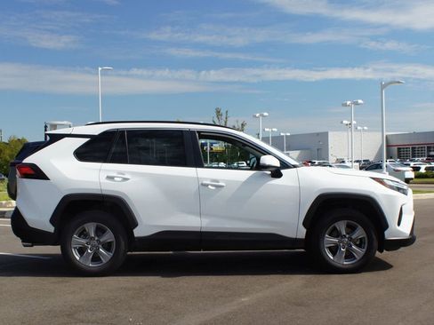 Used 2023 Toyota RAV4 XLE image 19