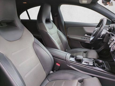 Used 2020 Mercedes-Benz CLA 250 image 21