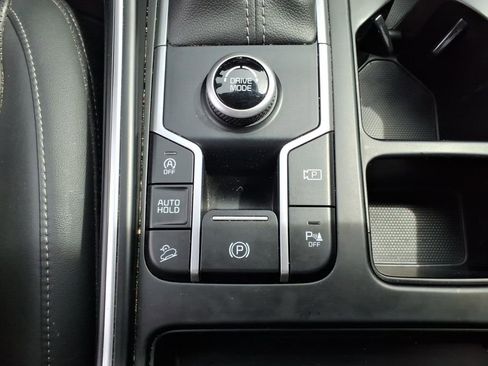 Used 2023 Kia Sorento EX w/ Panoramic Sunroof Package FWD image 16