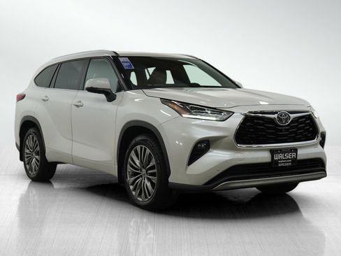 Used 2021 Toyota Highlander Platinum AWD/4WD image 7