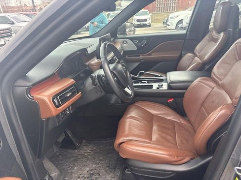 Used 2022 Lincoln Aviator Reserve w/ Equipment Group 201A image 5